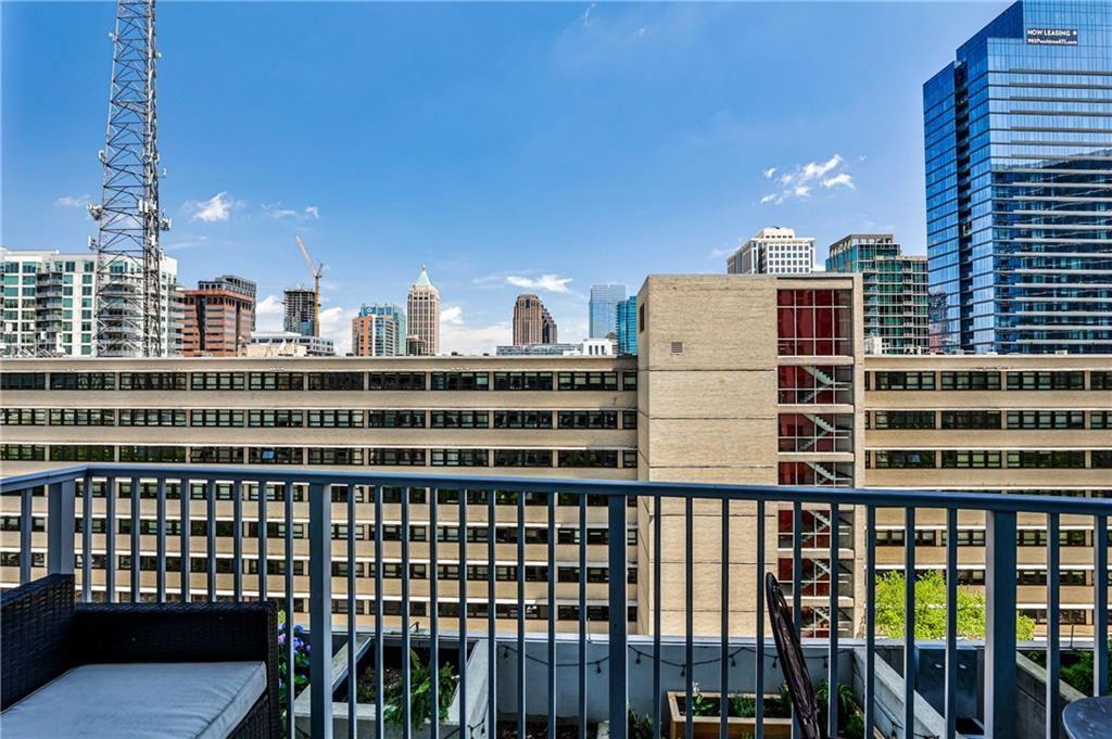 860 Peachtree Street NE 811