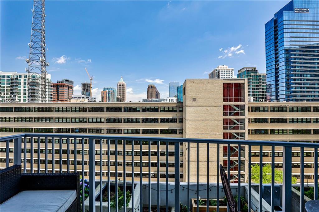 860 Peachtree Street Northeast Street NE 811