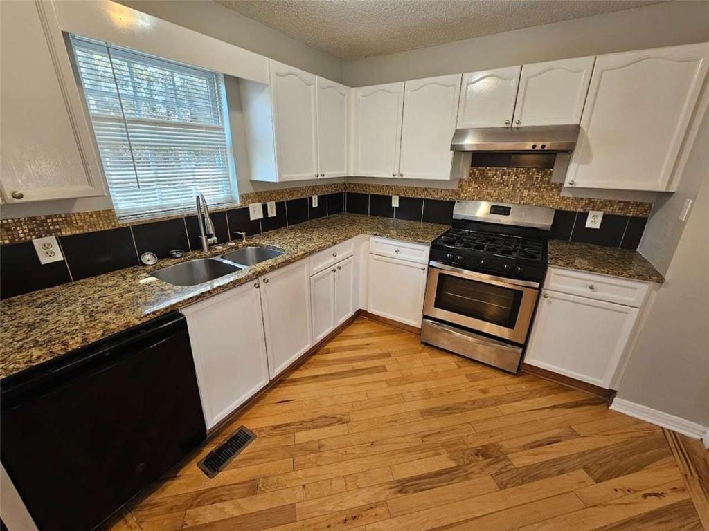 5922 Graywood Circle, Mableton, Georgia image 11
