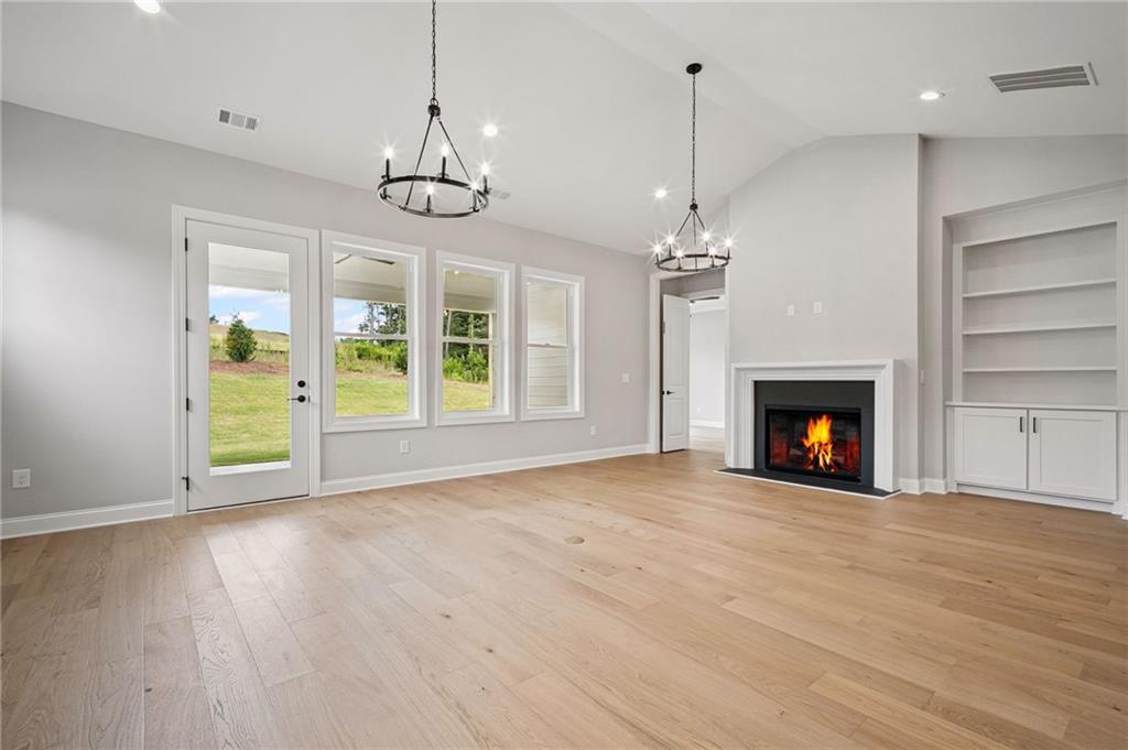 1209 Lakeside Overlook