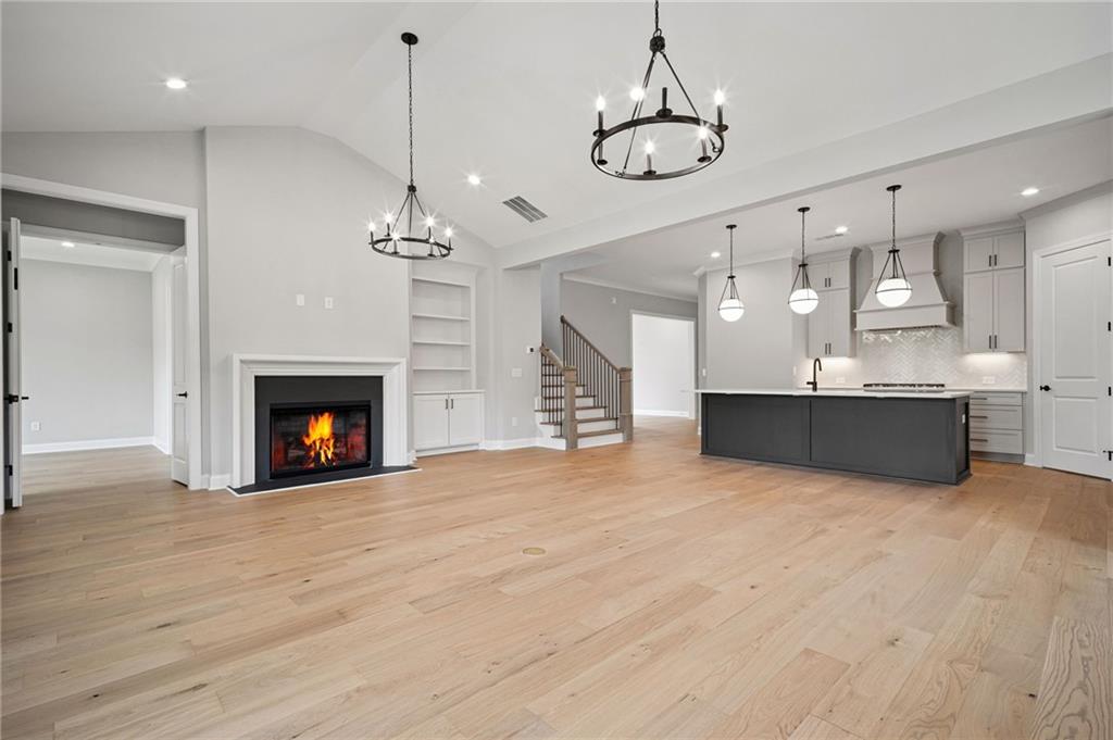 1209 Lakeside Overlook