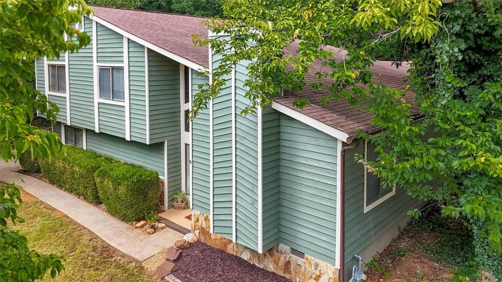 6565 Oakwood Drive