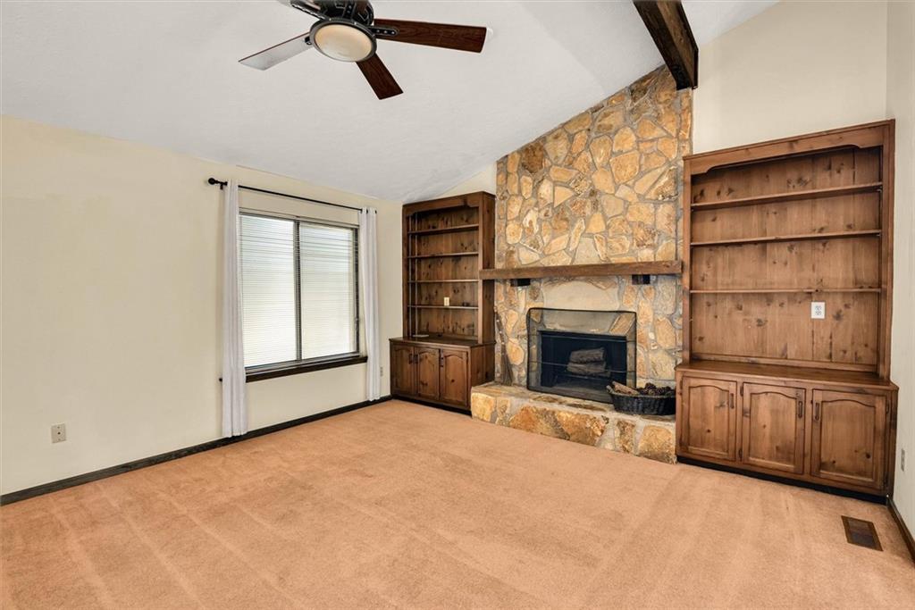 6565 Oakwood Drive