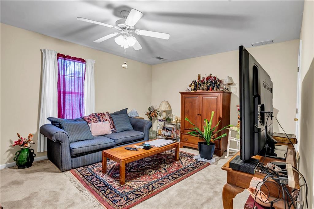 510 Ashland Manor Drive, Lawrenceville, Georgia image 4