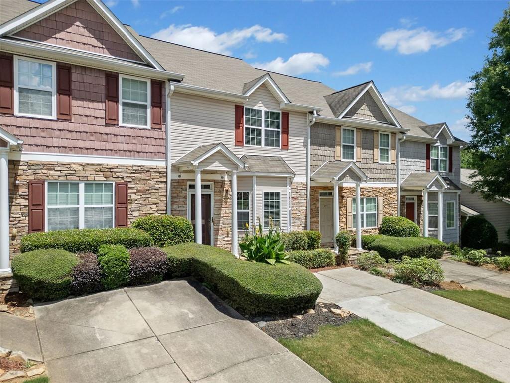 251 DERBY Court