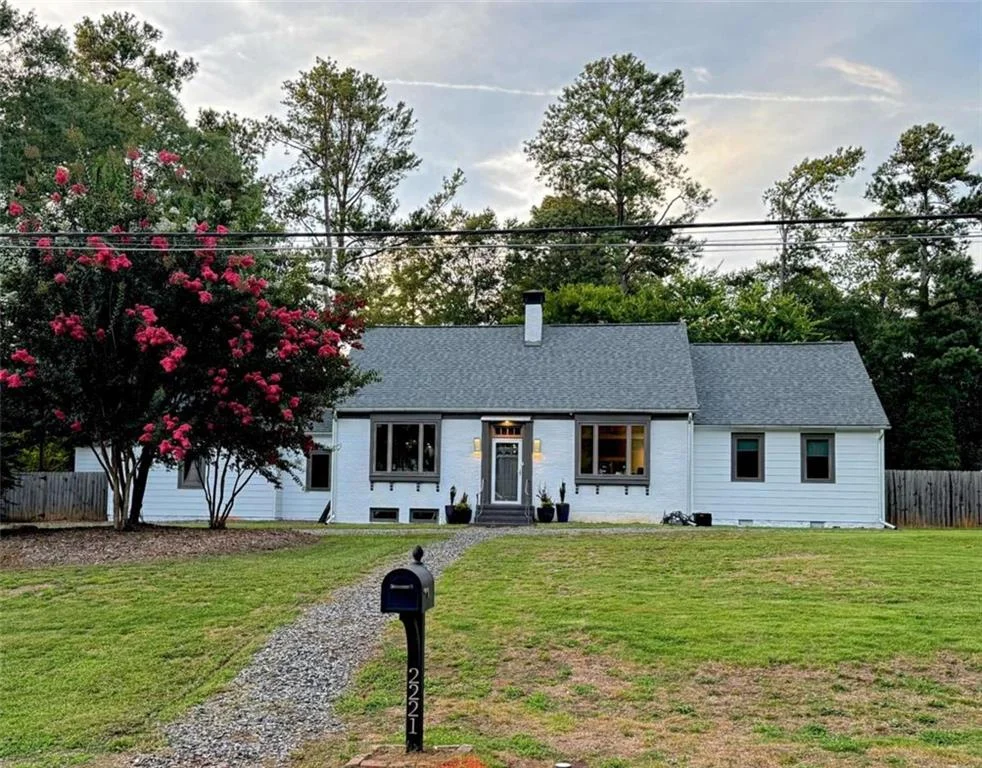 2221 Highview Road