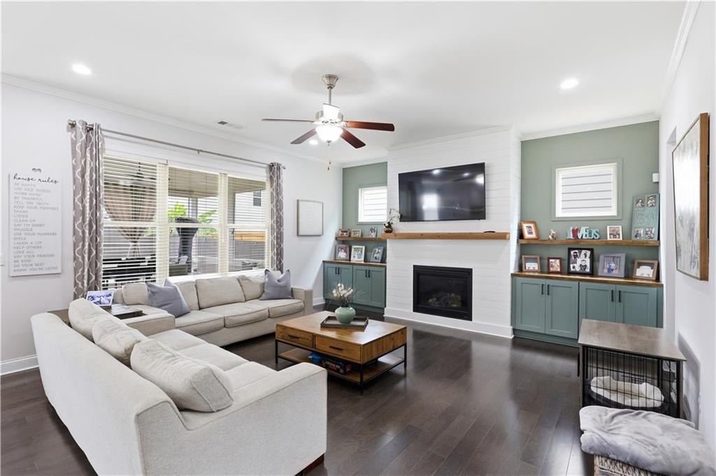 2438 Colby Court