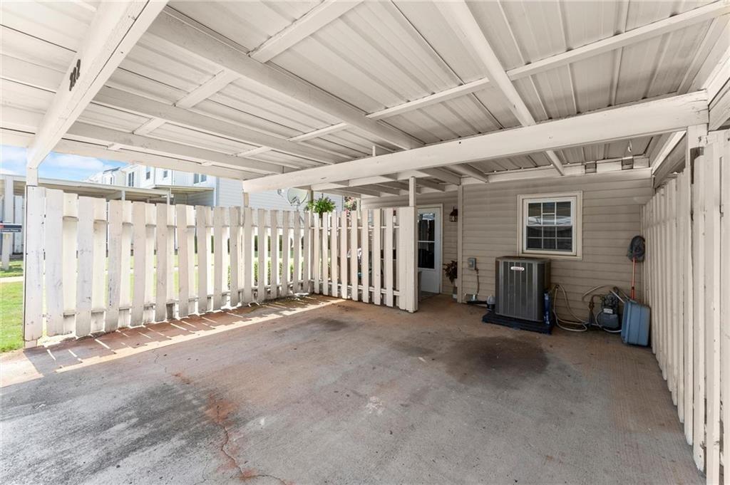 Holcomb Crossing - Residential