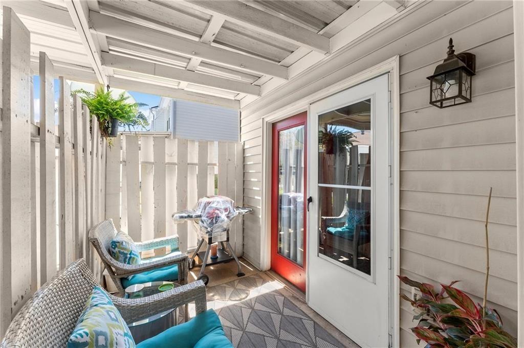 Holcomb Crossing - Residential