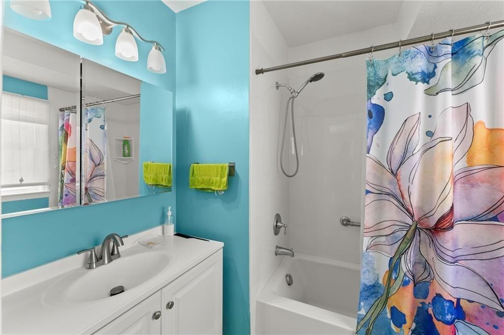 Holcomb Crossing - Residential