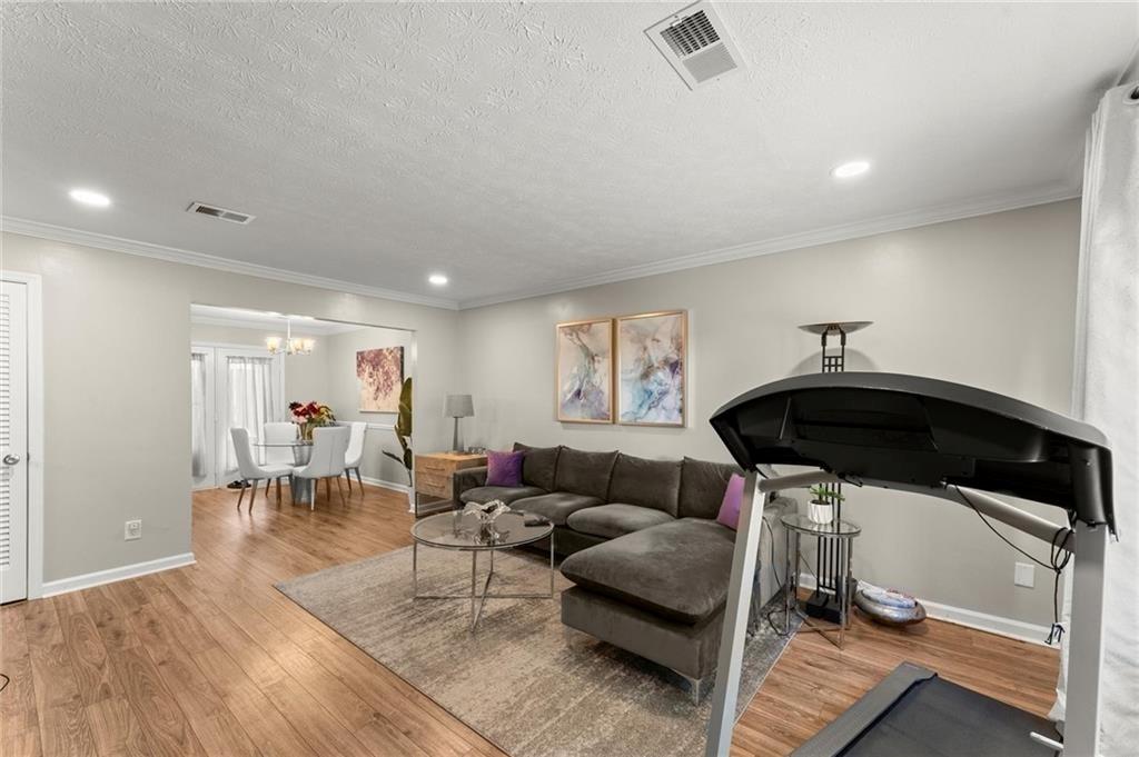 Holcomb Crossing - Residential