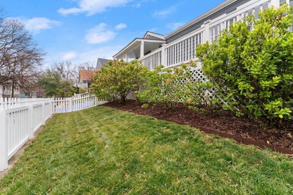 738 Woodson Street SE