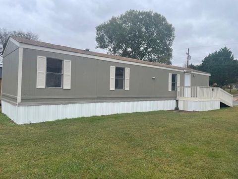 634 Georgia Avenue Cedartown GA 30125