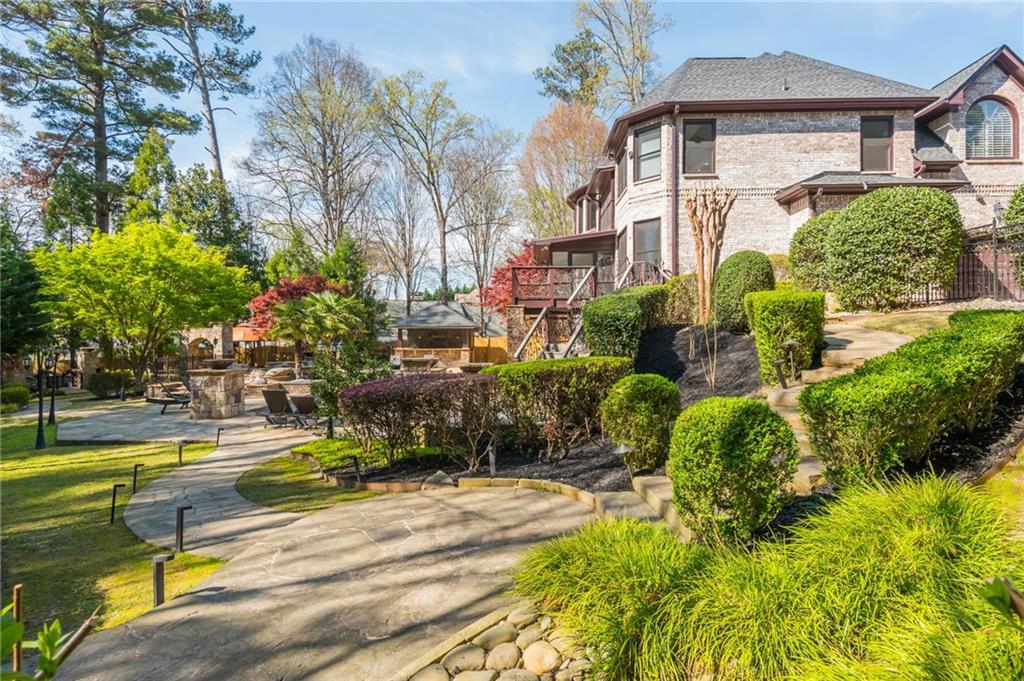 2461 Oak Grove Estates NE
