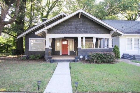 Homes For Sale - 390 Holderness Street<br/> Fulton County, Atlanta, GA 30310