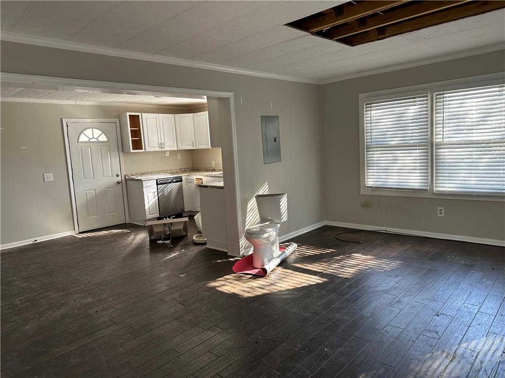 915 Lake Drive, Snellville, Georgia image 2