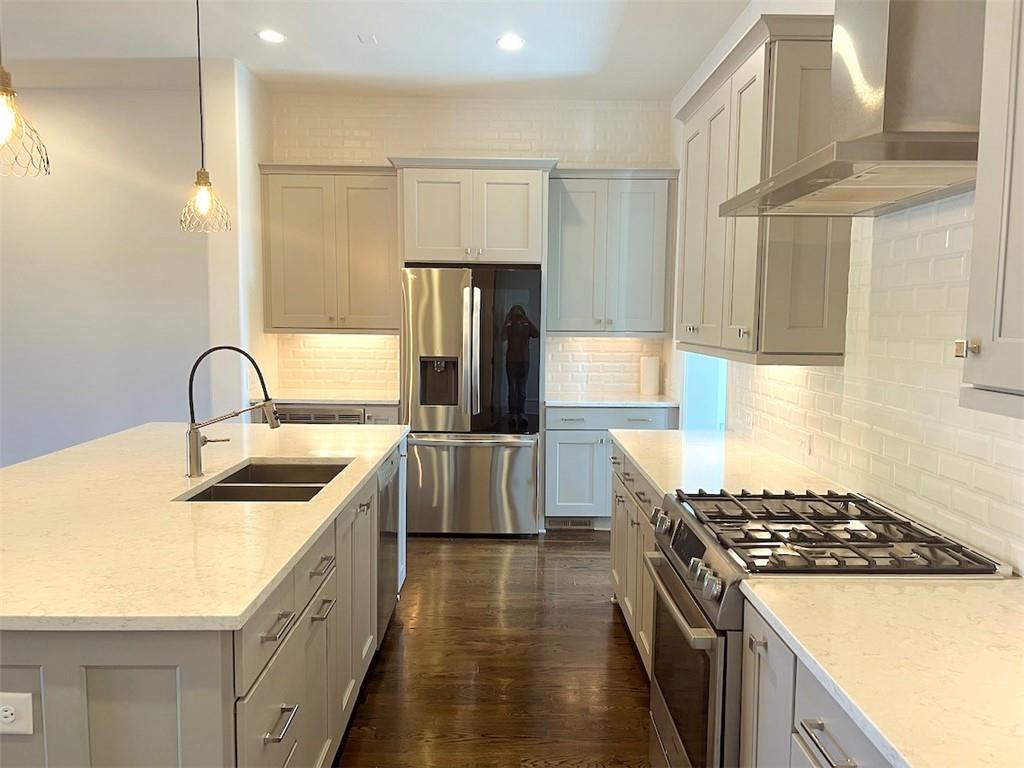 Avalon - Residential Lease