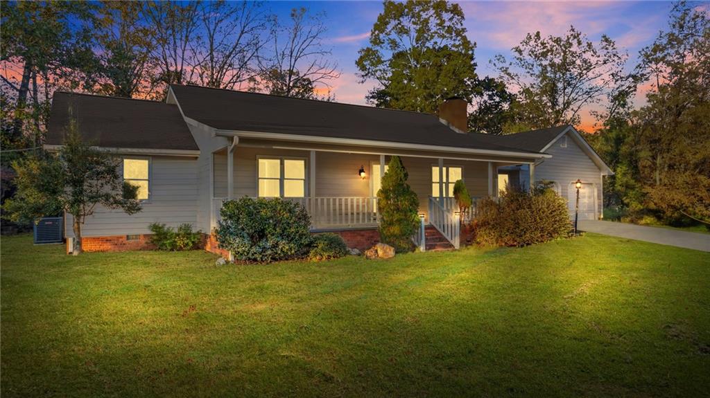 16 Timberwood Drive, Silver Creek, Georgia image 1