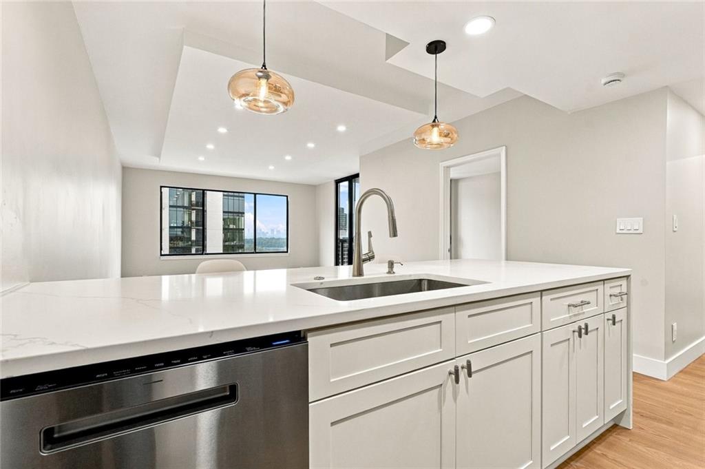 3481 Lakeside Drive NE 1905