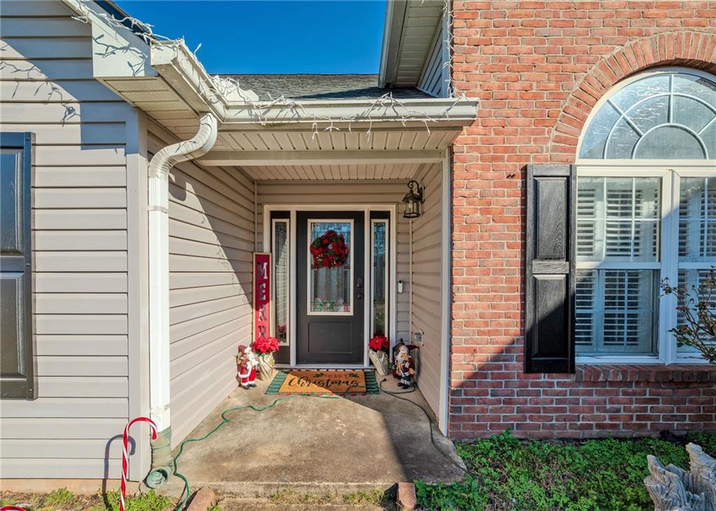 160 GLENN FULLER Circle