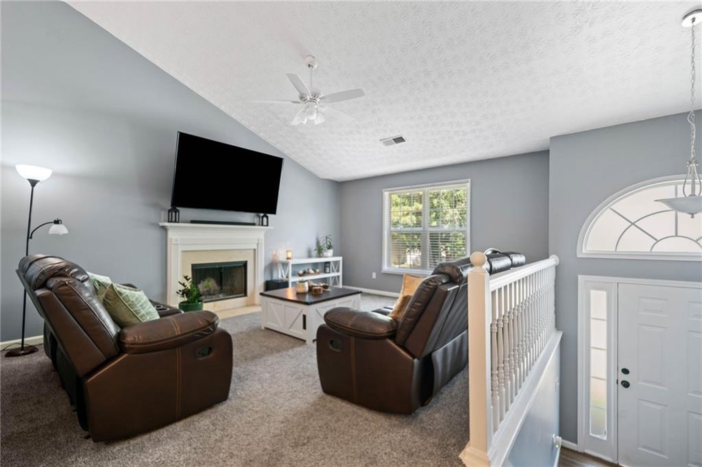 11 Dewey Drive