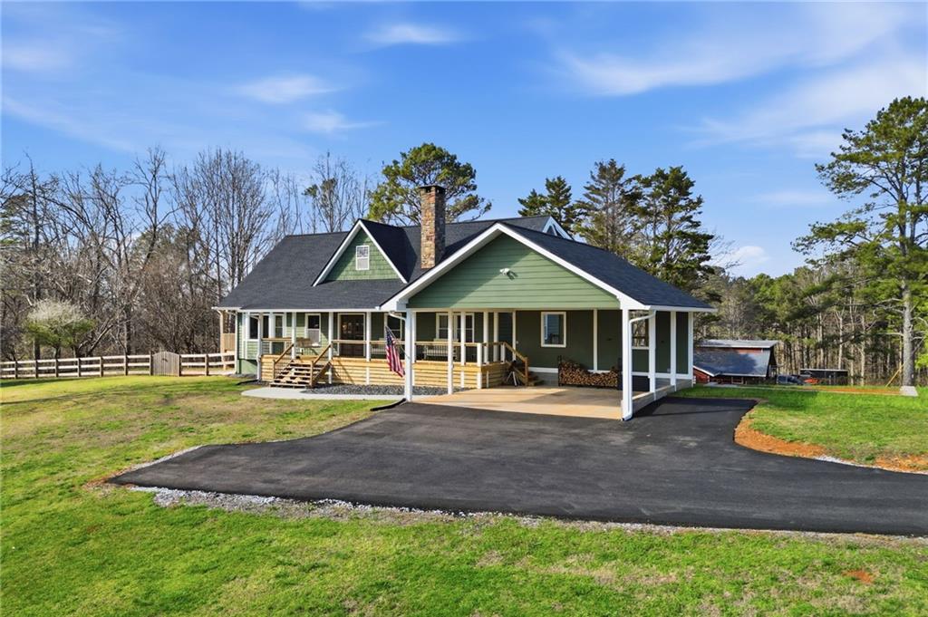 858 Honeysuckle Lane