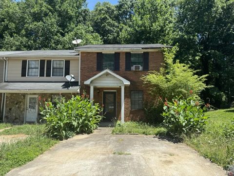 A home in Austell