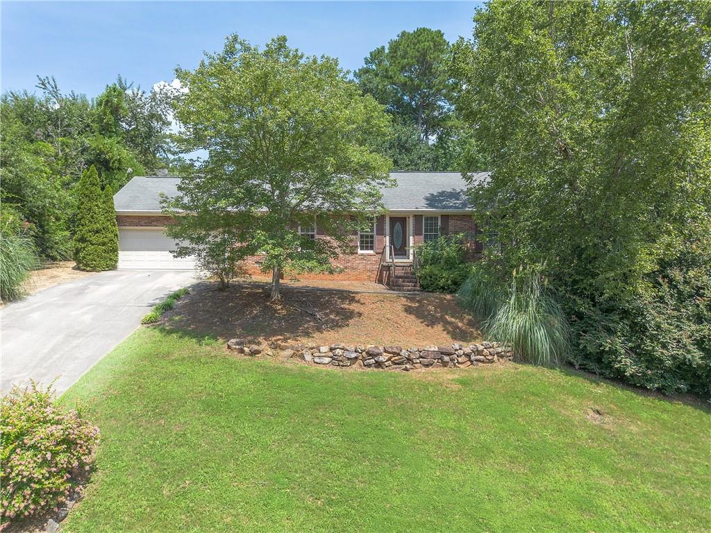 7 Valley Brook Drive SE
