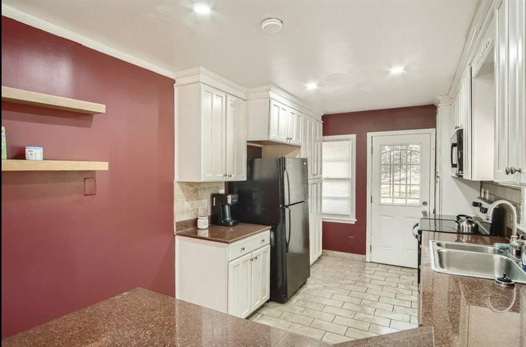 2567 Connally Drive, East Point, Georgia image 3