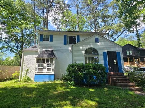 Photo of 1751 S Olympian Way SW, Atlanta, GA 30310 (MLS # 7399631)