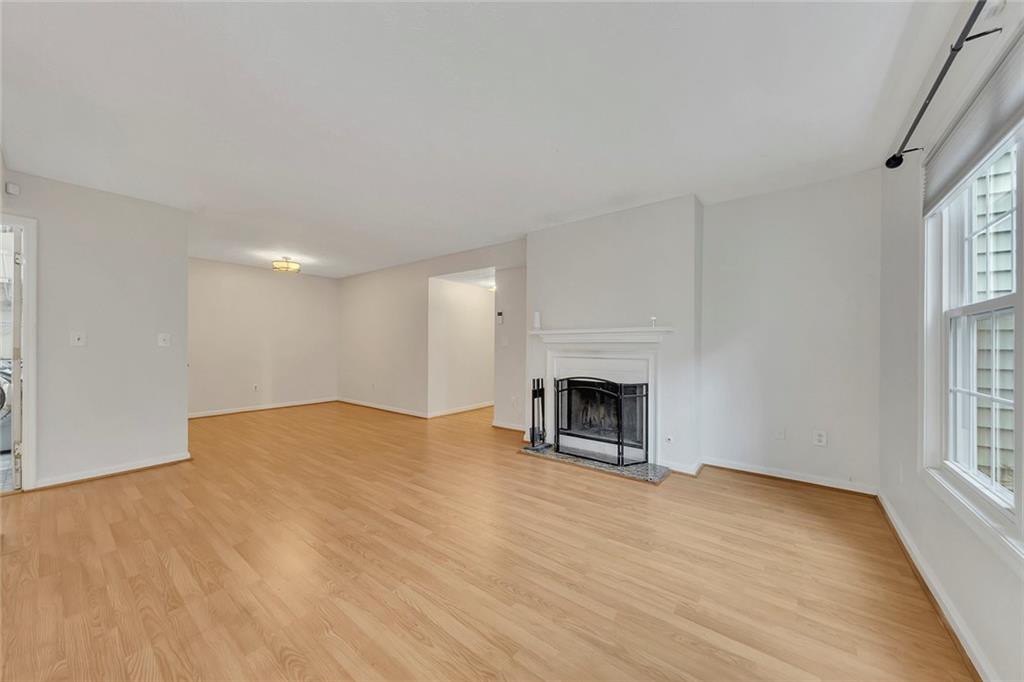 711 Glenleaf Drive