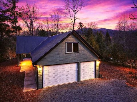 Homes For Sale - 44 Bettis Circle<br/> Ellijay, GA 30536