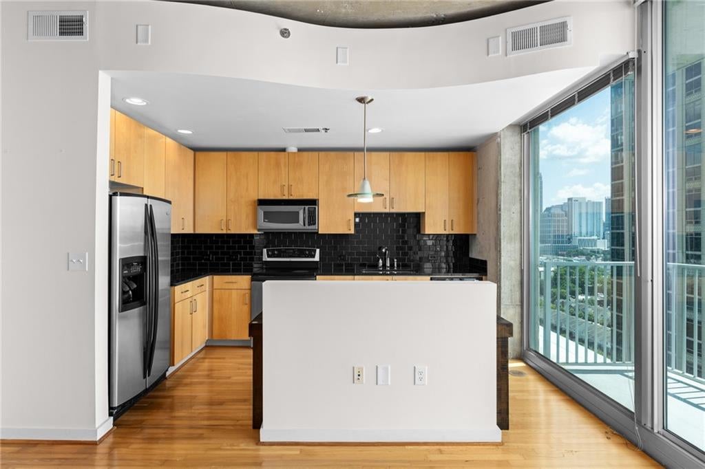 361 17th Street NW 1709