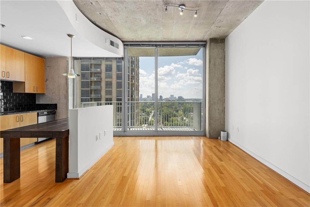 361 17th Street NW 1709