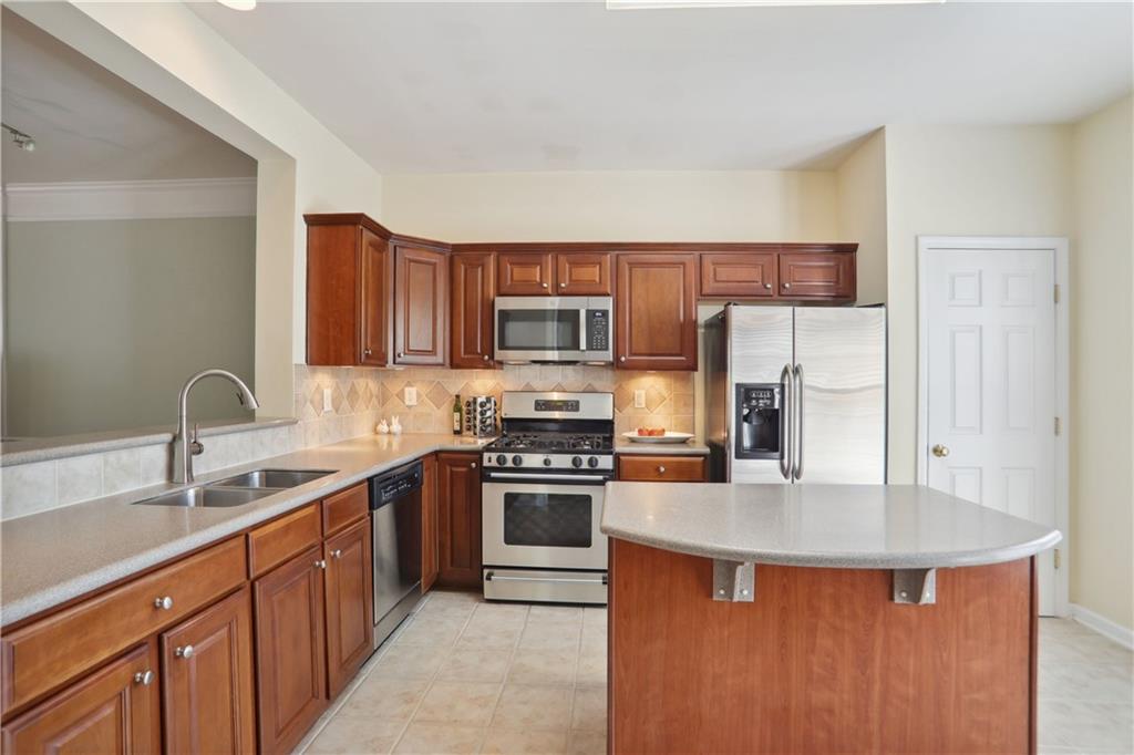 2447 Bridlewood Drive #6, Atlanta, Georgia image 2