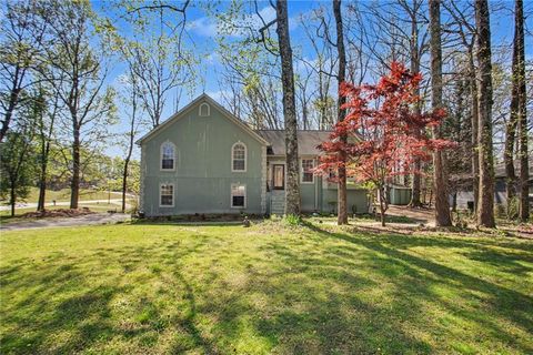 Homes For Sale - 1943 Oakleaf Court<br/> Lithia Springs, GA 30122