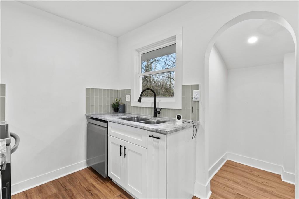 2211 Macon Drive, Atlanta, Georgia image 11
