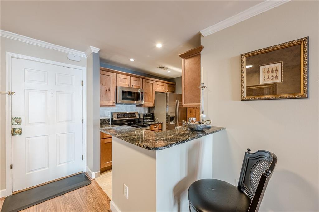 3201 Lenox Road NE 16
