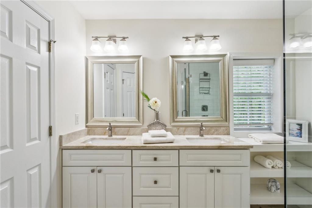 4990 Olde Towne Way, Marietta, Georgia image 15