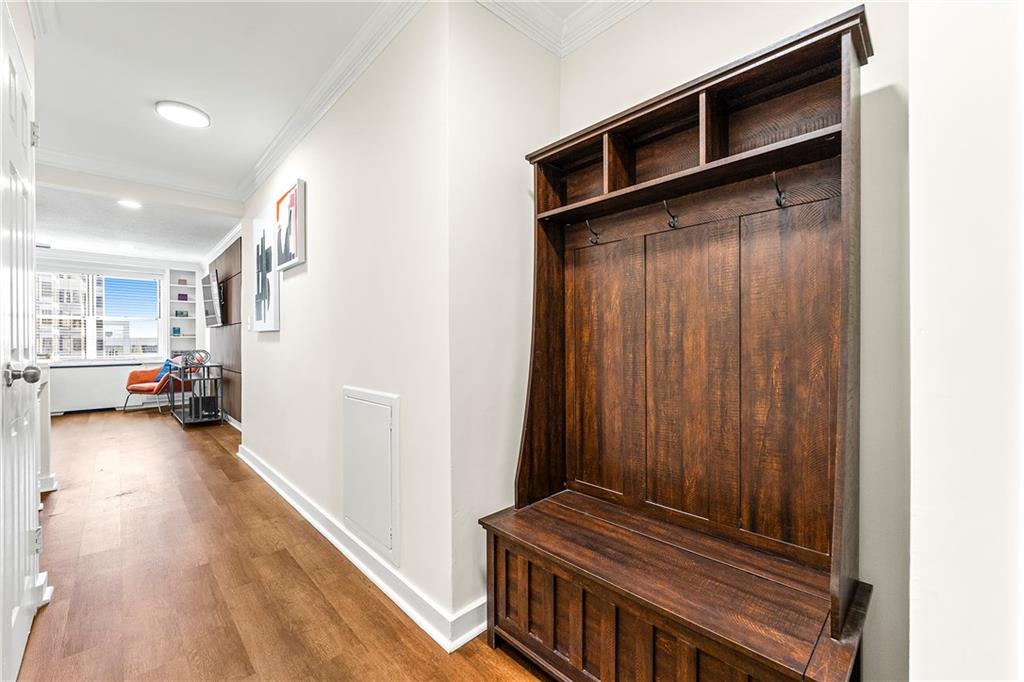 300 Peachtree Street NE 11J