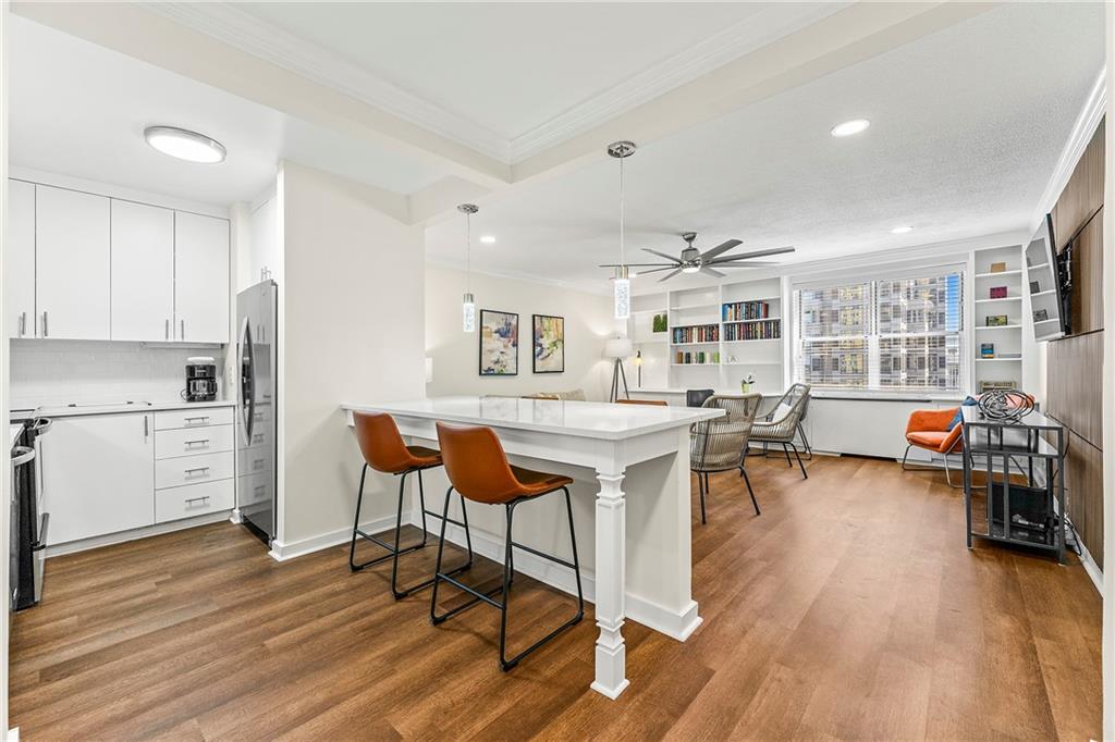 300 Peachtree Street NE 11J