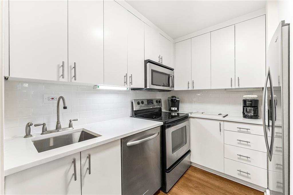 300 Peachtree Street NE 11J