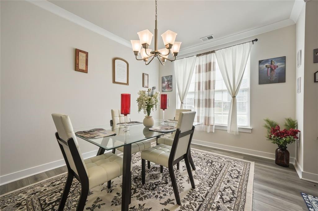 200 MARCHMONT Drive
