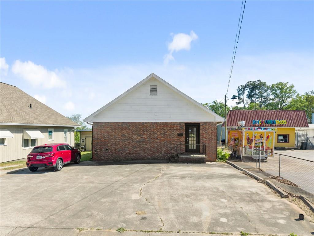 160 E Currahee Street