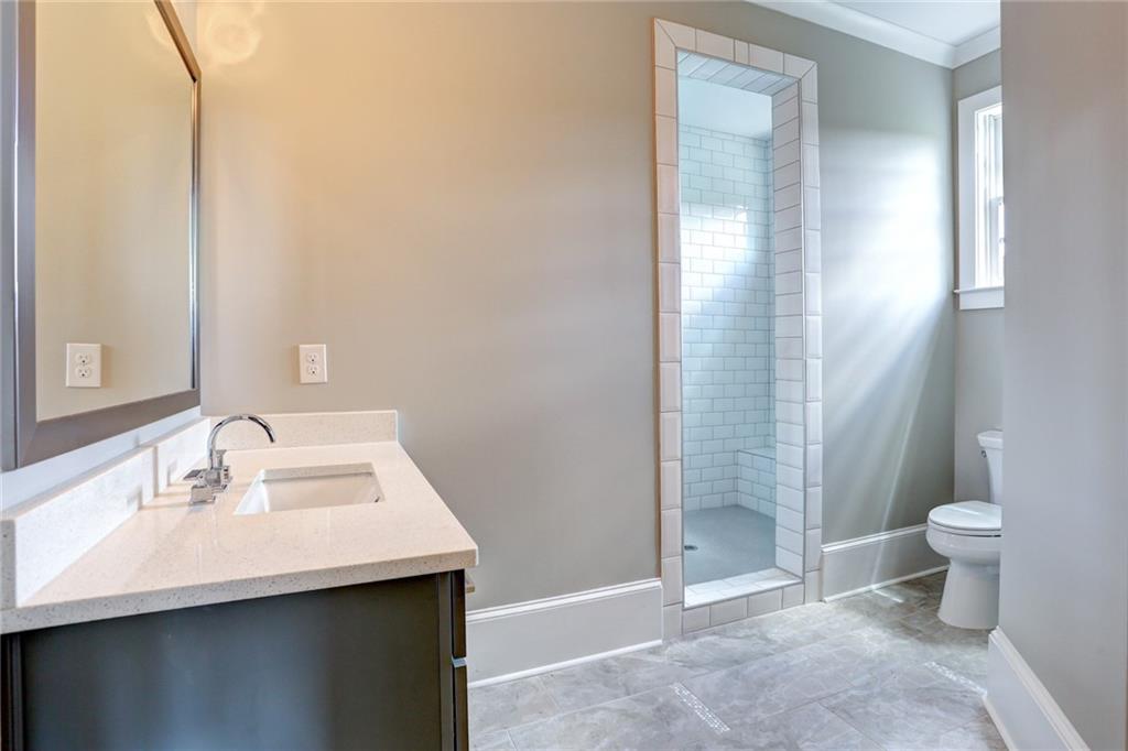 Broadwell House - Residential Lease