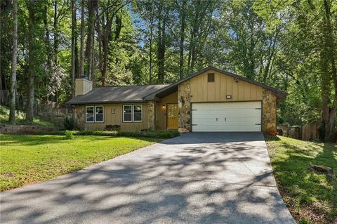 Photo of 562 Rimrock Trail, Stone Mountain, GA 30083 (MLS # 7755587)