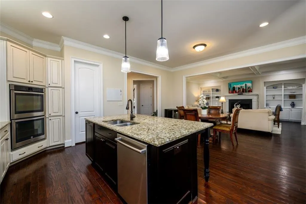 Suwanee, Georgia 30024, United States, 6 Bedrooms Bedrooms, ,6 BathroomsBathrooms,Residential,Active,148396