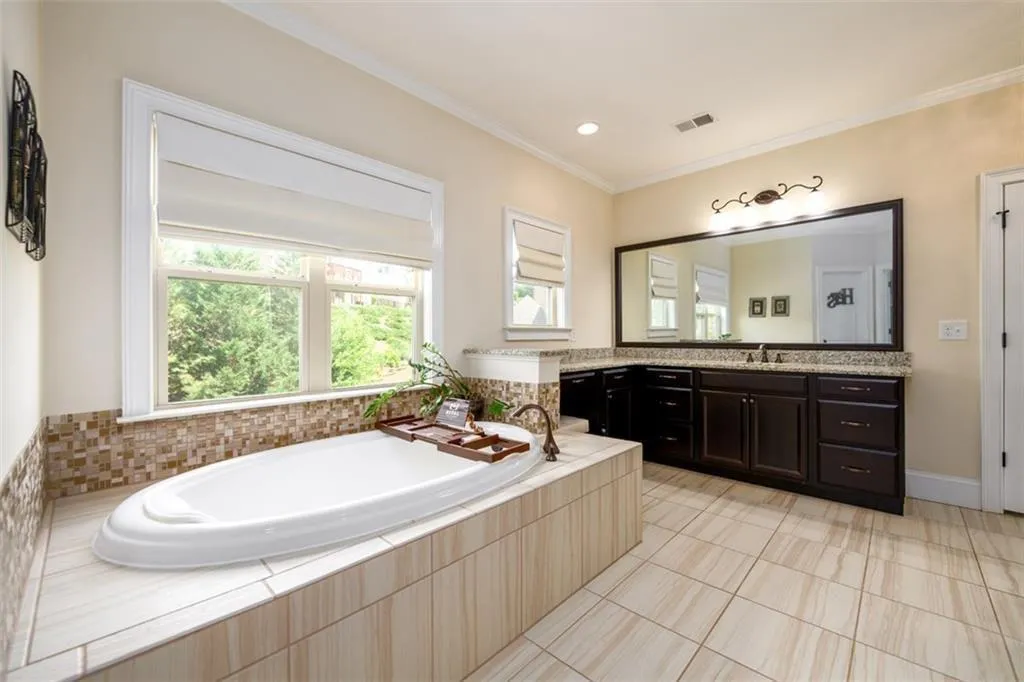 Suwanee, Georgia 30024, United States, 6 Bedrooms Bedrooms, ,6 BathroomsBathrooms,Residential,Active,148396