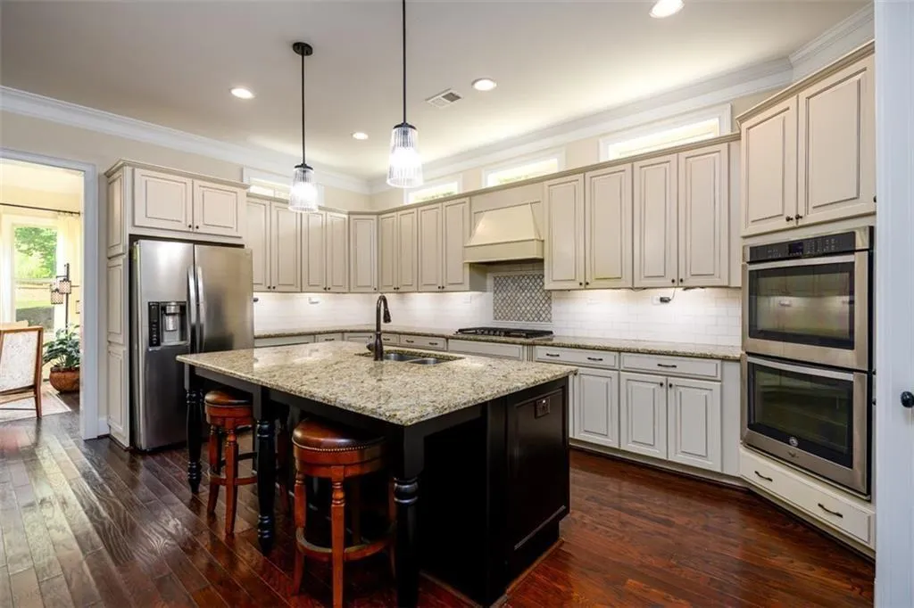 Suwanee, Georgia 30024, United States, 6 Bedrooms Bedrooms, ,6 BathroomsBathrooms,Residential,Active,148396