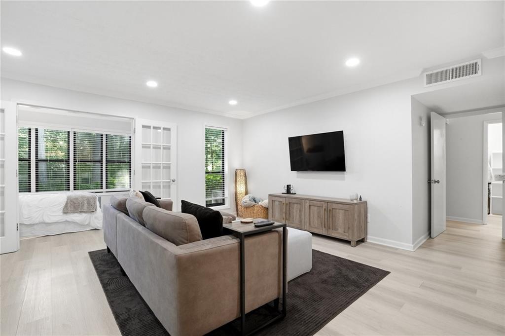 709 Summit North Drive NE 709